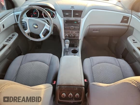 ✅ 2012 Chevrolet Traverse 1LT • VIN: 1GNKRGED7CJ364778 • Lot: 86067885. Listed on Copart with 272,949 mi. Free auction sales archive from the USA and detailed vehicle history report at DreamBid. Image 8.