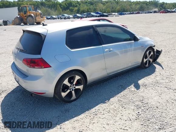 ✅ 2016 Volkswagen Golf GTI S • VIN: 3VWYT7AU4GM062767 • Lot: 43133912. Listed on IAAI with 112,322 mi. Free auction sales archive from the USA and detailed vehicle history report at DreamBid. Image 4.