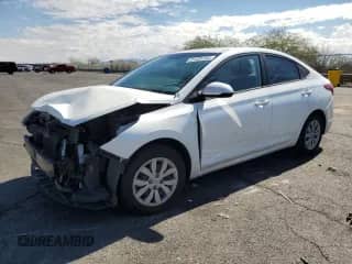 2021 Hyundai Accent SE z VIN 3KPC24A66ME138267, wystawiony jako Copart lot #81435155 z przebiegiem 83 071 mil mil oraz Szkoda całkowita • Salvage title. Historia ofert i sprzedaży dostępna na DreamBid. Obrazek 1.