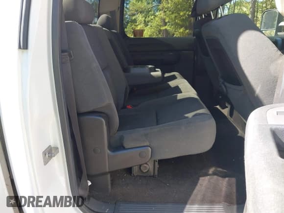 ✅ 2009 Chevrolet Silverado 2500HD LT • VIN: 1GCHK53KX9F183182 • Лот: 43470161. Опубликован ранее на IAAI с пробегом 117 211 миль. Бесплатный доступ к архиву аукционных продаж из США и подробный отчёт об истории автомобиля на DreamBid. Изображение 8.