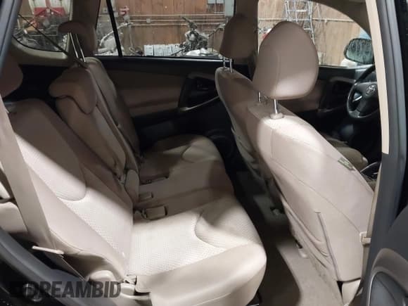 ✅ 2008 Toyota RAV4 • VIN: JTMBD35V485151859 • Lot: 43419553. Listed on IAAI with 298,461 mi. Free auction sales archive from the USA and detailed vehicle history report at DreamBid. Image 8.