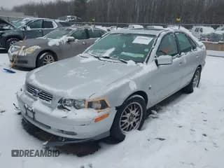 ✅ 2004 Volvo S40 • VIN: YV1VS27514F030120 • Лот: 41102847. Опубликован ранее на IAAI с пробегом 85 595 миль. Бесплатный доступ к архиву аукционных продаж из США и подробный отчёт об истории автомобиля на DreamBid. Изображение 2.