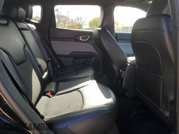 2025 Jeep Compass Latitude с VIN 3C4NJDBN4ST580006, выставлен на аукционе Copart как лот 90676915 с пробегом 16 737 миль миль и Чистый • Clean title. История ставок и продаж доступна на DreamBid. Изображение 11.