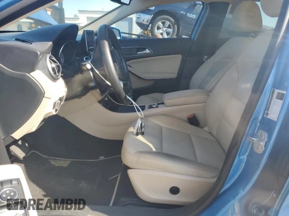 ✅ 2015 Mercedes-Benz GLA 250 • VIN: WDCTG4EB8FJ184112 • Lot: 85011565. Listed on Copart with 120,527 mi. Free auction sales archive from the USA and detailed vehicle history report at DreamBid. Image 7.