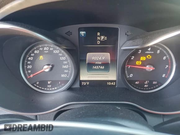 ✅ 2015 Mercedes-Benz C 300 • VIN: 55SWF4JB0FU056609 • Lot: 92381605. Listed on Copart with 145,746 mi. Free auction sales archive from the USA and detailed vehicle history report at DreamBid. Image 9.