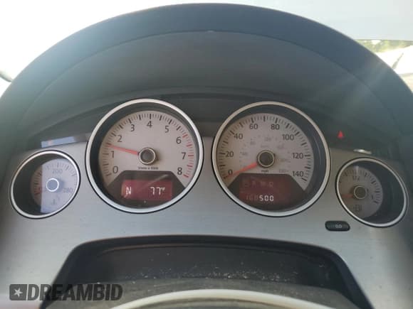 ✅ 2011 Volkswagen Routan SEL • VIN: 2V4RW5DG2BR669962 • Lot: 70767335. Wystawiony na Copart z przebiegiem 168 500 mil. Bezpłatny archiwum sprzedaży aukcyjnych z USA i szczegółowy raport historii pojazdu na DreamBid. Zdjęcie 9.