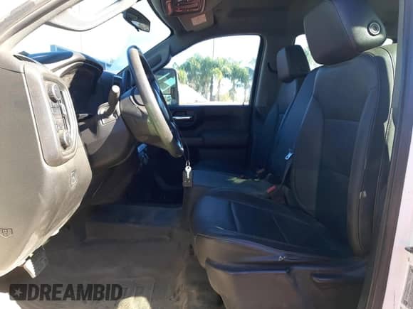 2022 Chevrolet Silverado 3500HD Work Truck с VIN 1GC4YSE71NF185739, выставлен на аукционе Copart как лот 82388624 с пробегом 16 764 миль миль и Списание • Salvage title. История ставок и продаж доступна на DreamBid. Изображение 7.