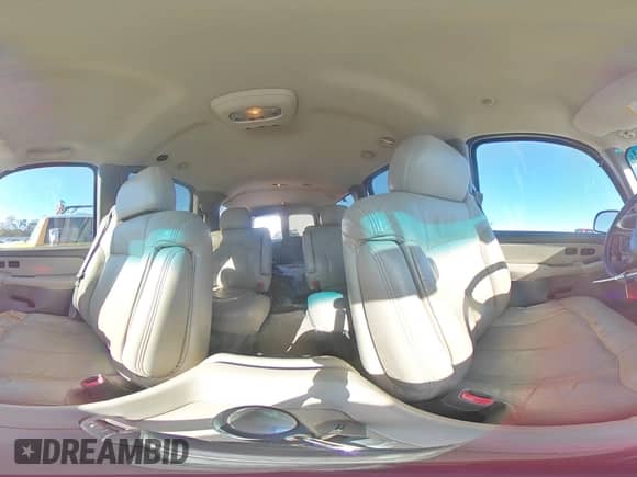 2001 Chevrolet Suburban LT с VIN 3GNFK16T11G101869, выставлен на аукционе Copart как лот 76699434 с пробегом 187 664 миль миль и Списание • Salvage title. История ставок и продаж доступна на DreamBid. Изображение 14.