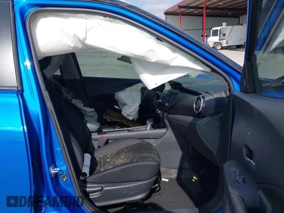 ✅ 2023 Nissan Kicks SV • VIN: 3N1CP5CV5PL502113 • Лот: 41502927. Опубликован ранее на IAAI с пробегом Не указан. Бесплатный доступ к архиву аукционных продаж из США и подробный отчёт об истории автомобиля на DreamBid. Изображение 5.