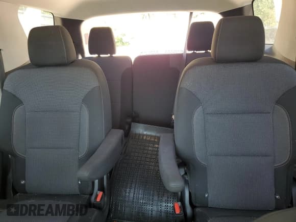 ✅ 2020 Chevrolet Traverse LT Cloth • VIN: 1GNERGKW1LJ233073 • Lot: 81937685. Listed on Copart with 84,589 mi. Free auction sales archive from the USA and detailed vehicle history report at DreamBid. Image 10.