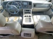 ✅ 2006 Chevrolet Suburban LT • VIN: 3GNEC16Z76G109933 • Лот: 57274795. Опубликован ранее на Copart с пробегом 220 190 миль. Бесплатный доступ к архиву аукционных продаж из США и подробный отчёт об истории автомобиля на DreamBid. Изображение 8.