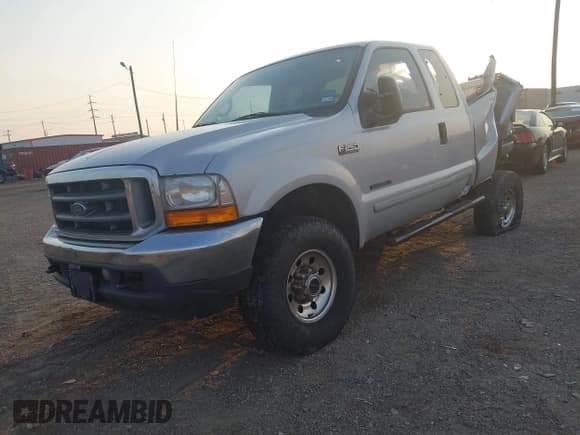 ✅ 2001 Ford F-250 XL • VIN: 1FTNX21F81EB40141 • Lot: 42276983. Listed on IAAI with 242,334 mi. Free auction sales archive from the USA and detailed vehicle history report at DreamBid. Image 17.