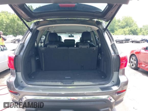 ✅ 2018 Nissan Pathfinder SL • VIN: 5N1DR2MM3JC624709 • Лот: 42416464. Опубликован ранее на IAAI с пробегом 97 680 миль. Бесплатный доступ к архиву аукционных продаж из США и подробный отчёт об истории автомобиля на DreamBid. Изображение 18.