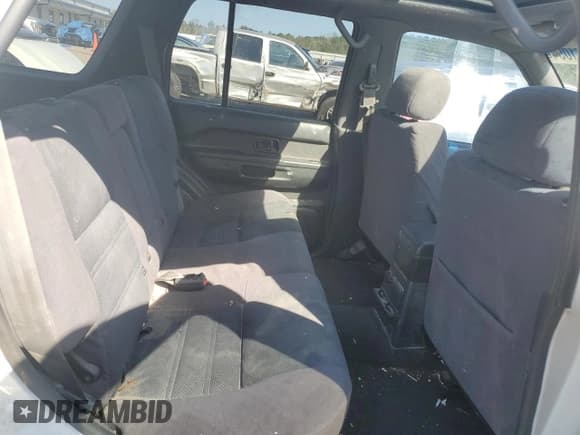 ✅ 1999 Nissan Pathfinder XE • VIN: JN8AR07S3XW381954 • Lot: 76341054. Listed on Copart with 307,122 mi. Free auction sales archive from the USA and detailed vehicle history report at DreamBid. Image 11.