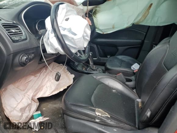 ✅ 2020 Jeep Compass Limited • VIN: 3C4NJDCB2LT143370 • Лот: 59485195. Опубликован ранее на Copart с пробегом 138 479 миль. Бесплатный доступ к архиву аукционных продаж из США и подробный отчёт об истории автомобиля на DreamBid. Изображение 7.