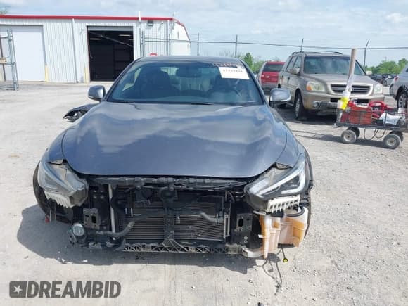 ✅ 2018 Infiniti Q60 Sport • VIN: JN1EV7EL9JM393075 • Лот: 42181186. Опубликован ранее на IAAI с пробегом 32 608 миль. Бесплатный доступ к архиву аукционных продаж из США и подробный отчёт об истории автомобиля на DreamBid. Изображение 13.