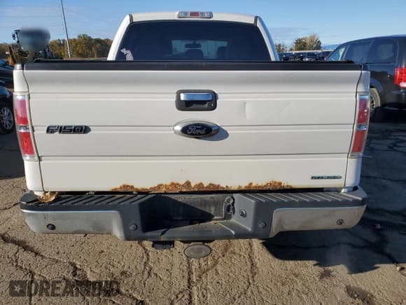 ✅ 2014 Ford F-150 XLT • VIN: 1FTFW1EF1EFB11818 • Lot: 82645995. Listed on Copart with 254,962 mi. Free auction sales archive from the USA and detailed vehicle history report at DreamBid. Image 6.