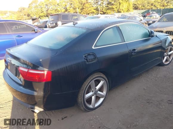 ✅ 2008 Audi A5 • VIN: WAUDK78T38A024461 • Лот: 40614502. Опубликован ранее на IAAI с пробегом 137 973 миль. Бесплатный доступ к архиву аукционных продаж из США и подробный отчёт об истории автомобиля на DreamBid. Изображение 4.