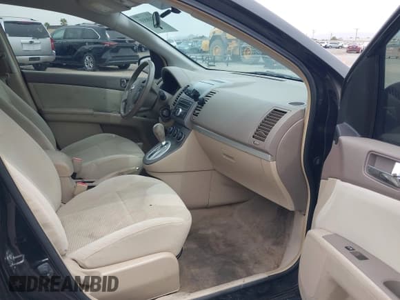 ✅ 2010 Nissan Sentra SR • VIN: 3N1AB6AP2AL643132 • Lot: 43100558. Wystawiony na IAAI z przebiegiem 71 513 mil. Bezpłatny archiwum sprzedaży aukcyjnych z USA i szczegółowy raport historii pojazdu na DreamBid. Zdjęcie 5.