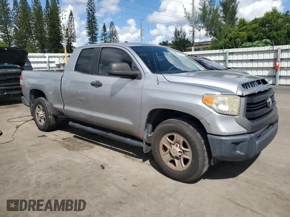 ✅ 2014 Toyota Tundra SR • VIN: 5TFRU5F16EX031485 • Лот: 83864785. Опубликован ранее на Copart с пробегом 238 614 миль. Бесплатный доступ к архиву аукционных продаж из США и подробный отчёт об истории автомобиля на DreamBid. Изображение 4.