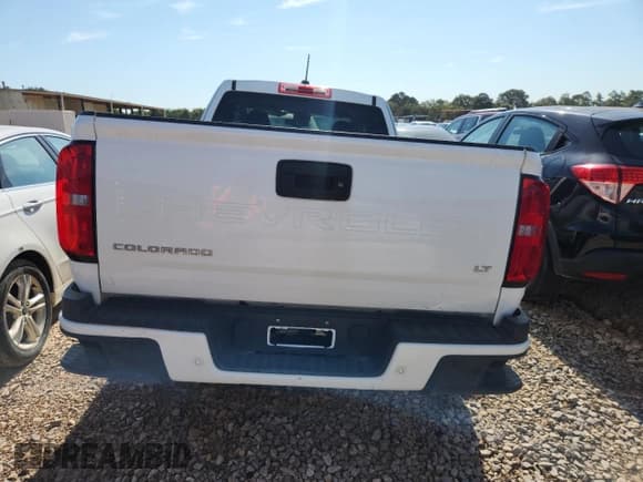 ✅ 2022 Chevrolet Colorado 2WD LT • VIN: 1GCHSCEA8N1247591 • Lot: 67939765. Listed on Copart with 32,623 mi. Free auction sales archive from the USA and detailed vehicle history report at DreamBid. Image 6.
