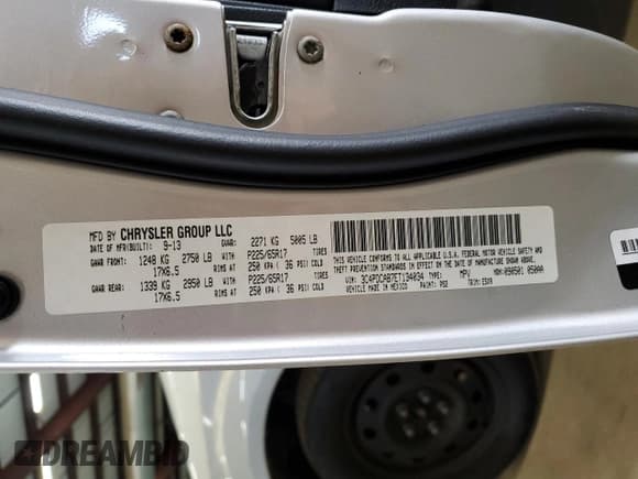 ✅ 2014 Dodge Journey American Value • VIN: 3C4PDCAB7ET134034 • Lot: 92293685. Listed on Copart with 216,835 mi. Free auction sales archive from the USA and detailed vehicle history report at DreamBid. Image 13.