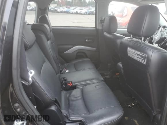 ✅ 2010 Mitsubishi Outlander GT • VIN: JA4JT5AX1AZ019670 • Lot: 91874755. Wystawiony na Copart z przebiegiem 178 166 mil. Bezpłatny archiwum sprzedaży aukcyjnych z USA i szczegółowy raport historii pojazdu na DreamBid. Zdjęcie 10.