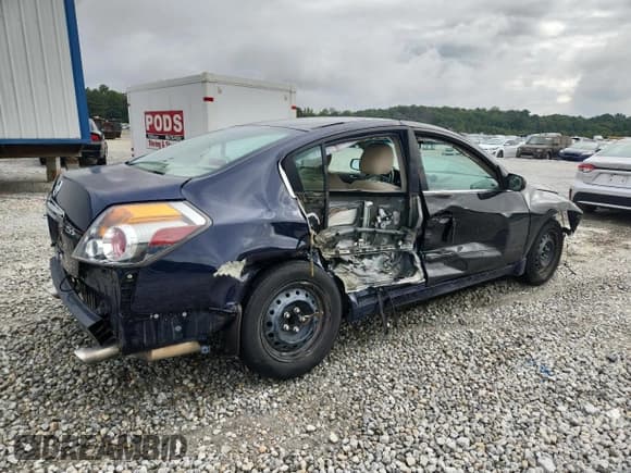 ✅ 2010 Nissan Altima S • VIN: 1N4AL2AP5AC178768 • Lot: 84025175. Listed on Copart with 116,748 mi. Free auction sales archive from the USA and detailed vehicle history report at DreamBid. Image 3.