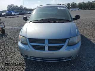 2005 Dodge Caravan SXT с VIN 2D4GP44L05R356406, выставлен на аукционе Copart как лот 75915714 с пробегом Не указан миль и Списание • Salvage title. История ставок и продаж доступна на DreamBid. Изображение 5.