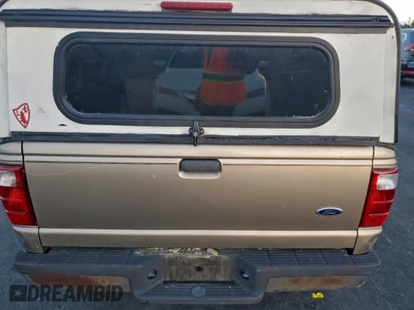 ✅ 2005 Ford Ranger XL • VIN: 1FTYR10D85PA86433 • Lot: 96117855. Listed on Copart with 182,509 mi. Free auction sales archive from the USA and detailed vehicle history report at DreamBid. Image 10.