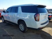 ✅ 2021 Chevrolet Suburban LT • VIN: 1GNSKCKD7MR363487 • Lot: 41669481. Wystawiony na IAAI z przebiegiem 89 484 mil. Bezpłatny archiwum sprzedaży aukcyjnych z USA i szczegółowy raport historii pojazdu na DreamBid. Zdjęcie 3.