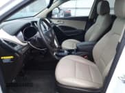 ✅ 2017 Hyundai Santa Fe 2.4L • VIN: 5NMZUDLB3HH037412 • Лот: 42044163. Опубликован ранее на Copart с пробегом 86 318 миль. Бесплатный доступ к архиву аукционных продаж из США и подробный отчёт об истории автомобиля на DreamBid. Изображение 7.