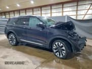 ✅ 2025 Ford Explorer Platinum • VIN: 1FMUK8HH4SGB80965 • Lot: 94333375. Wystawiony na Copart z przebiegiem 21 003 mil. Bezpłatny archiwum sprzedaży aukcyjnych z USA i szczegółowy raport historii pojazdu na DreamBid. Zdjęcie 4.