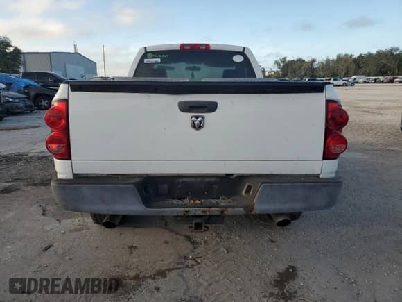 2008 Dodge 1500 ST z VIN 1D7HA16K88J227687, wystawiony jako Copart lot #76589134 z przebiegiem 177 112 mil mil oraz Szkoda całkowita • Salvage title. Historia ofert i sprzedaży dostępna na DreamBid. Obrazek 6.