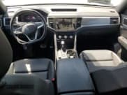 ✅ 2023 Volkswagen Atlas 2.0T SEL R-Line Black • VIN: 1V2SC2CA4PC211886 • Lot: 54224875. Wystawiony na Copart z przebiegiem 23 819 mil. Bezpłatny archiwum sprzedaży aukcyjnych z USA i szczegółowy raport historii pojazdu na DreamBid. Zdjęcie 8.