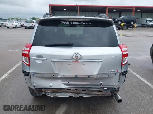 ✅ 2011 Toyota RAV4 Sport • VIN: JTMRK4DV1B5101858 • Lot: 42124449. Listed on IAAI with 168,758 mi. Free auction sales archive from the USA and detailed vehicle history report at DreamBid. Image 17.