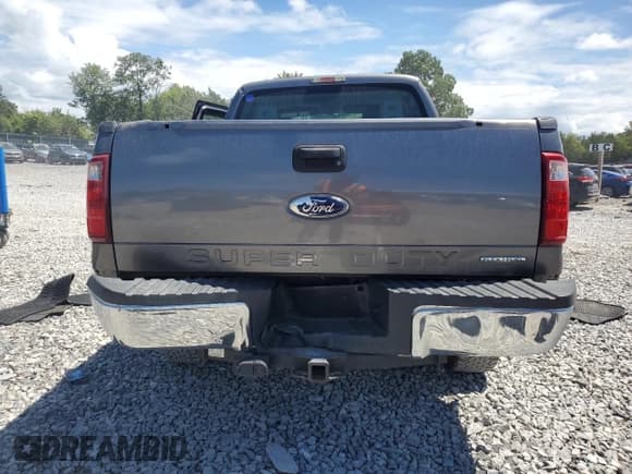 ✅ 2012 Ford F-250 XL • VIN: 1FT7X2B69CED03938 • Lot: 68217805. Wystawiony na Copart z przebiegiem 117 325 mil. Bezpłatny archiwum sprzedaży aukcyjnych z USA i szczegółowy raport historii pojazdu na DreamBid. Zdjęcie 6.