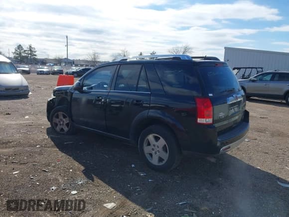✅ 2006 Saturn VUE • VIN: 5GZCZ63426S885592 • Lot: 41365550. Wystawiony na IAAI z przebiegiem 234 202 mil. Bezpłatny archiwum sprzedaży aukcyjnych z USA i szczegółowy raport historii pojazdu na DreamBid. Zdjęcie 3.
