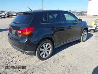 ✅ 2015 Mitsubishi Outlander ES • VIN: 4A4AR3AW2FE042995 • Lot: 43695838. Listed on IAAI with 80,074 mi. Free auction sales archive from the USA and detailed vehicle history report at DreamBid. Image 4.