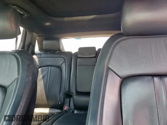 ✅ 2020 Lincoln Nautilus Reserve • VIN: 2LMPJ8KP5LBL16355 • Lot: 67980645. Wystawiony na Copart z przebiegiem 65 669 mil. Bezpłatny archiwum sprzedaży aukcyjnych z USA i szczegółowy raport historii pojazdu na DreamBid. Zdjęcie 10.