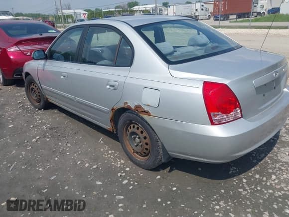 ✅ 2005 Hyundai Elantra GLS • VIN: KMHDN46D15U111432 • Lot: 42408543. Wystawiony na IAAI z przebiegiem 198 013 mil. Bezpłatny archiwum sprzedaży aukcyjnych z USA i szczegółowy raport historii pojazdu na DreamBid. Zdjęcie 3.