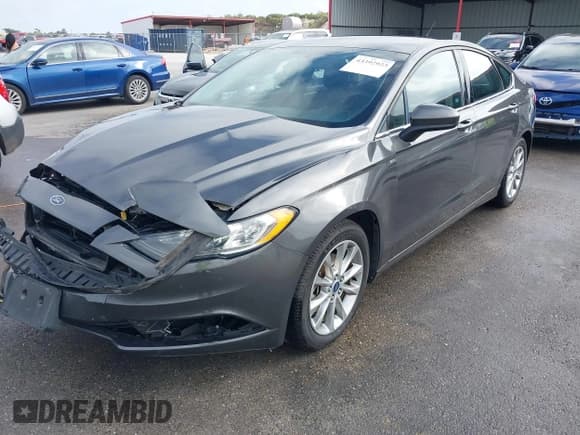 ✅ 2017 Ford Fusion SE • VIN: 3FA6P0H71HR163104 • Lot: 43392923. Listed on IAAI with 138,833 mi. Free auction sales archive from the USA and detailed vehicle history report at DreamBid. Image 18.