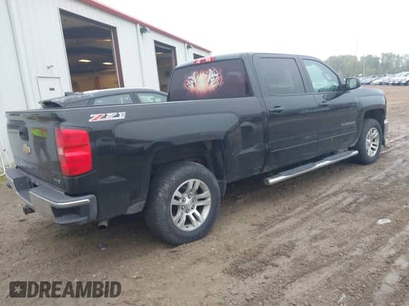 ✅ 2015 Chevrolet Silverado 1500 LT • VIN: 3GCUKREC5FG255864 • Лот: 43304106. Опубликован ранее на IAAI с пробегом 304 775 миль. Бесплатный доступ к архиву аукционных продаж из США и подробный отчёт об истории автомобиля на DreamBid. Изображение 4.