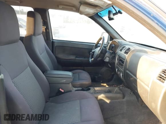 ✅ 2012 Chevrolet Colorado 1LT • VIN: 1GCDSCF90C8128327 • Lot: 43590640. Listed on IAAI with 178,600 mi. Free auction sales archive from the USA and detailed vehicle history report at DreamBid. Image 5.