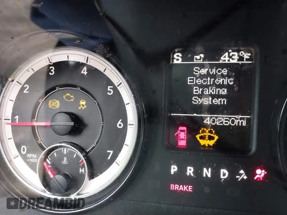 ✅ 2018 Ram 1500 Tradesman • VIN: 3C6RR7KT6JG130396 • Lot: 41206730. Listed on IAAI with 40,260 mi. Free auction sales archive from the USA and detailed vehicle history report at DreamBid. Image 7.