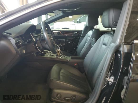 ✅ 2019 Audi A5 Sportback Premium • VIN: WAUANCF52KA075156 • Lot: 66308505. Wystawiony na Copart z przebiegiem 95 579 mil. Bezpłatny archiwum sprzedaży aukcyjnych z USA i szczegółowy raport historii pojazdu na DreamBid. Zdjęcie 7.