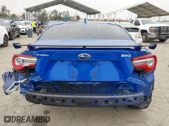 ✅ 2018 Subaru BRZ Premium • VIN: JF1ZCAB16J9600681 • Lot: 42039375. Listed on IAAI with 41,741 mi. Free auction sales archive from the USA and detailed vehicle history report at DreamBid. Image 17.