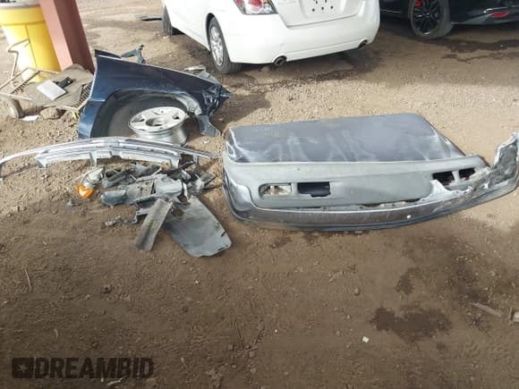 ✅ 2004 Chevrolet Suburban LT • VIN: 1GNEC16Z34J133058 • Лот: 41200786. Опубликован ранее на IAAI с пробегом 254 131 миль. Бесплатный доступ к архиву аукционных продаж из США и подробный отчёт об истории автомобиля на DreamBid. Изображение 12.