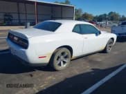 ✅ 2019 Dodge Challenger SXT • VIN: 2C3CDZAG4KH525230 • Lot: 43589020. Wystawiony na IAAI z przebiegiem Nie podano. Bezpłatny archiwum sprzedaży aukcyjnych z USA i szczegółowy raport historii pojazdu na DreamBid. Zdjęcie 4.