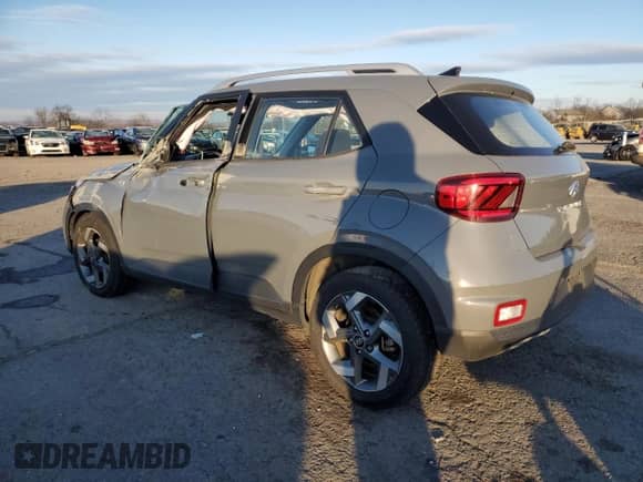 ✅ 2020 Hyundai Venue SEL • VIN: KMHRC8A3XLU034509 • Лот: 83089554. Размещён на Copart с пробегом 58 845 миль миль. Получите бесплатный доступ к архиву аукционных продаж из США и посмотрите подробный отчёт об истории автомобиля на DreamBid. Изображение 2.